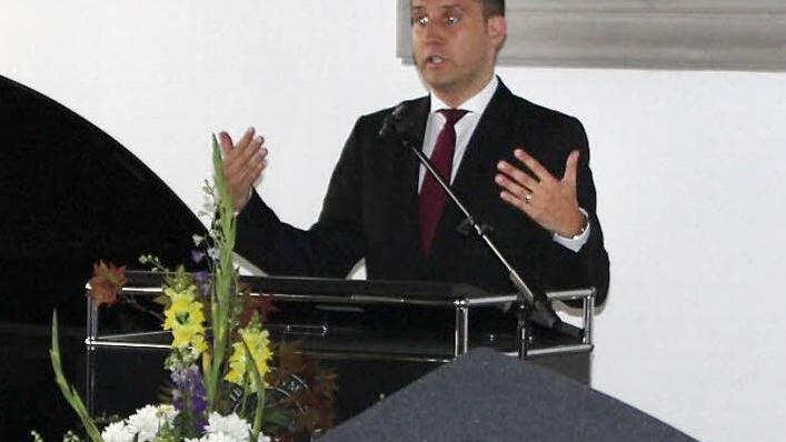 Privatdozent Georg Rubel bei seinem Festvortrag. Foto: Jürgen Weißerth