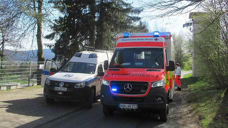 Weißenstadt: Schüler verletzt sich beim Wandern im Fichtelgebirge - Lehrer kommt zu Hilfe