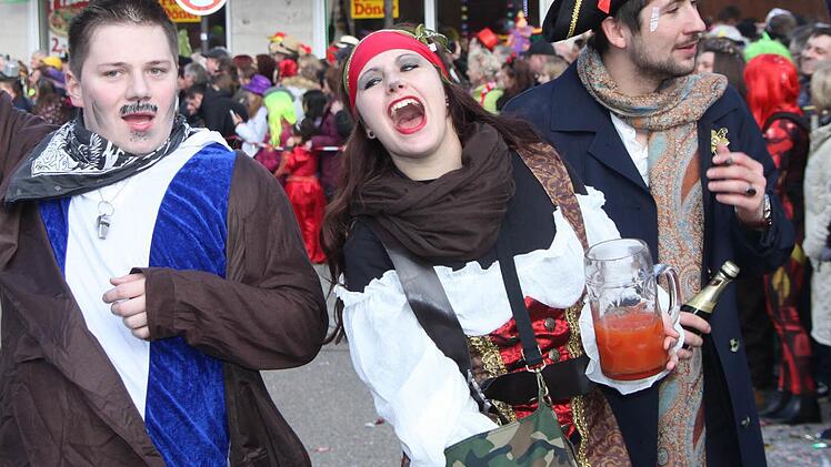 Marktplatztreiben in Stadtsteinach. Foto: Jürgen Gärtner