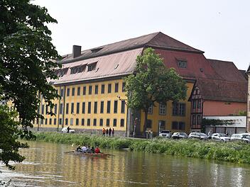 Beste Lage: Die JVA Bamberg liegt direkt gegenüber von Klein Venedig. Foto: Ronald Rinklef