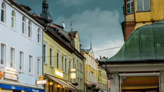 Beim Bad Brückenauer Stadtfest machte heuer das Wetter einen Strich durch die Rechnung. Foto: Jürgen Hüfner