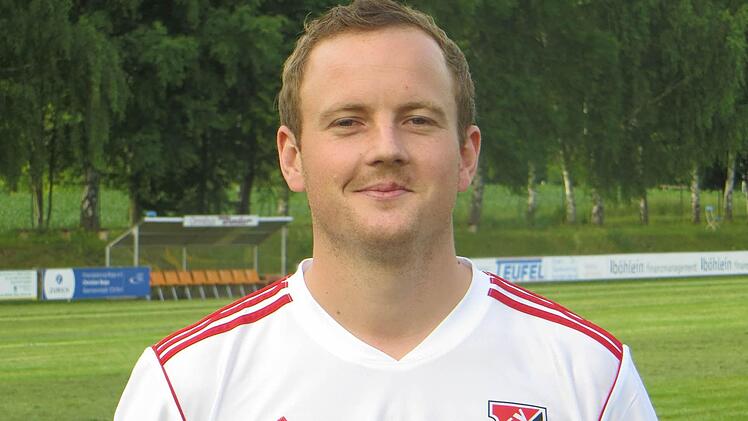 Trägt nach der Winterpause nicht mehr das Hollfelder, sondern das Neudrossenfelder Trikot: Timo Jahrsrdörfer. Foto: Harald Hoch