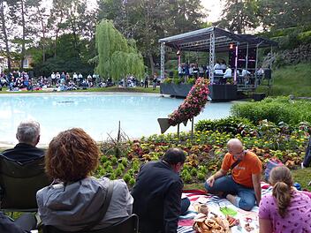 Gemütliches Ambiente bei der Stadtparkserenade Foto: Pauline Lindner