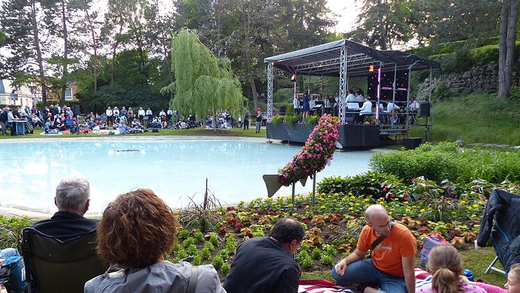 Gemütliches Ambiente bei der Stadtparkserenade Foto: Pauline Lindner