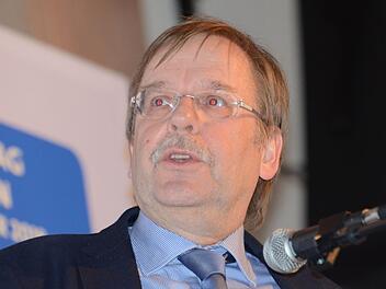Betonte in seiner Grundsatzrede den hohen Wert des Amateurfußballs: BFV-Präsident Dr. Rainer Koch.Jürgen Schmitt