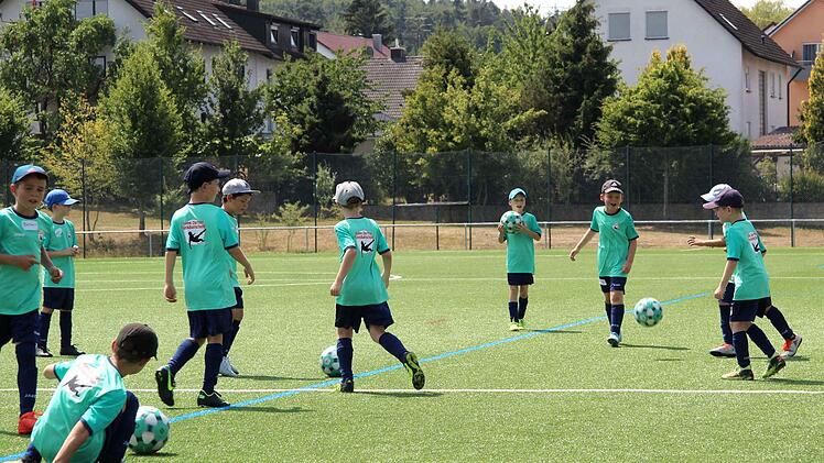 Die Kinder waren mit großer Begeisterung in Theorie und Praxis bei der Sache.   Foto: Richard Sänger
