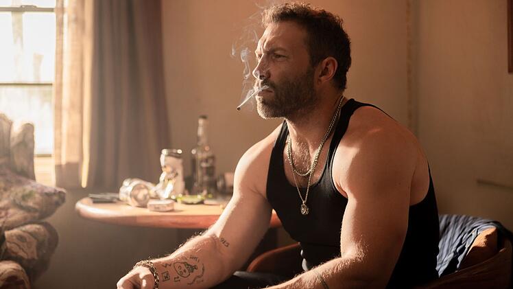Ein missratener Sohn muss in jeder Dynastie dabei sein: Rob-Wil (Jay Courtenay) &uuml;bernimmt den Part beim Jackson-Clan.
