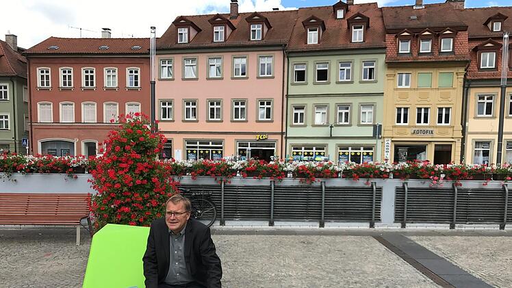 Auch der OB nahm am Freitag schon einmal Platz. Andreas Starke scheint die Perspektive zu gefallen.  Foto: MW
