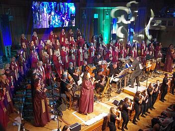 Die KisSingers begeisterten ihr Publikum beim Konzert zum 20-jährigenBestehen des Chores. Foto: Klaus Werner