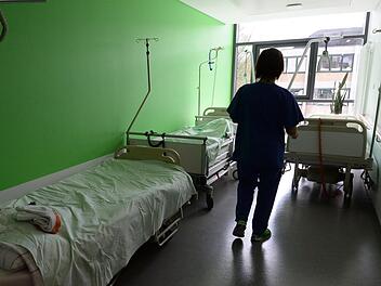 Viele Menschen sterben im Krankenhaus. Die Gründe dafür sind vielfältig. Foto: Patrick Seeger/dpa