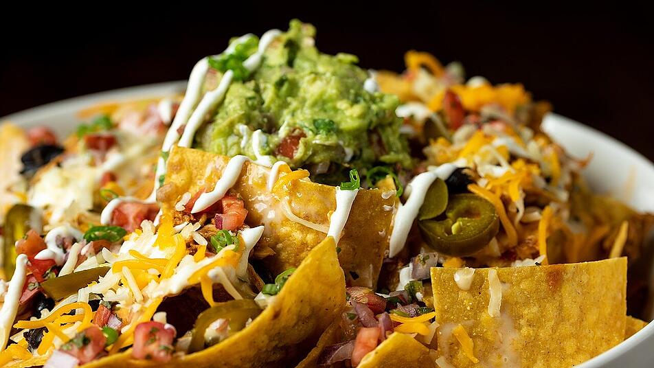 Ofenwarme Nachos zum Dippen Ofenwarme Nachos zum Dippen