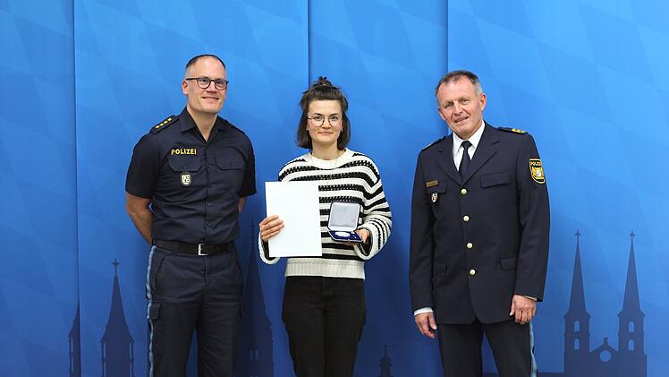 Bamberg: Mut bei "eskalierender Situation" - Junge Frau mit "Courage-Medaille" ausgezeichnet