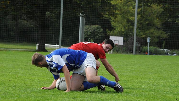 Krabbelgruppe: Gesehen im Spiel des FC 06 Bad Kissingen II gegen die TSVgg Hausen. Foto: Hopf
