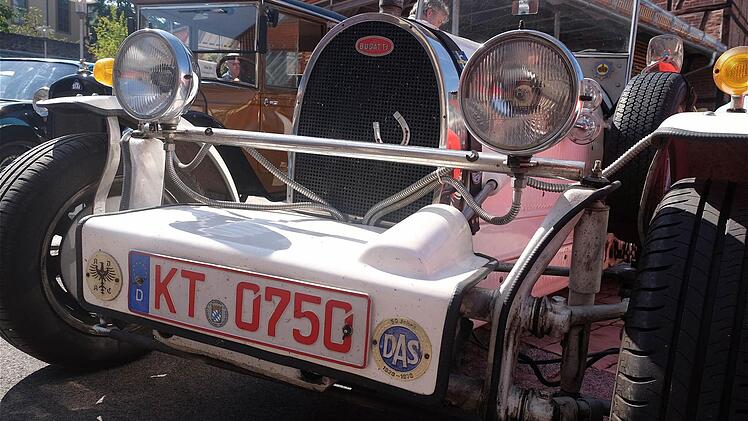 Trotz Hitze sehr gut besucht: Das Oldtimertreffen in Sulzthal.  Foto: Gerd Schaar