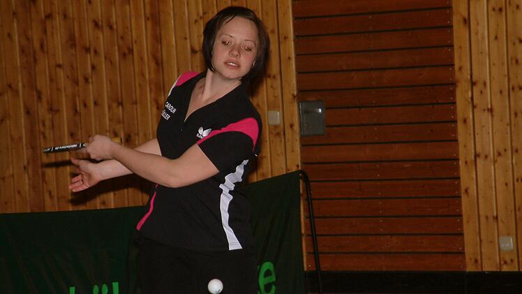 Beim knappen 8:6-Auswärtssieg des TSV Steinberg II glänzte Carolin Rehm mit dem Gewinn ihrer drei absolvierten Einzel.  Foto: Hans Franz