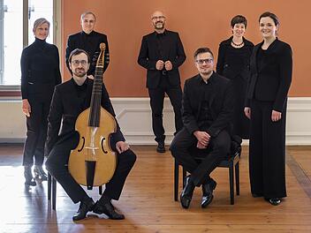 Von links nach rechts die Mitglieder des 2020 gegründeten Ensembles „Pleiades“ mit Claudia Hafner (Alt), Tobias Kraft (Gambe), Arnhard Heinisch (Tenor), Markus Simon (Bass), Stefan Fuchs (Cembalo), Nele Gramß (Mezzosopran) und Silvia Bier (Sopran)
