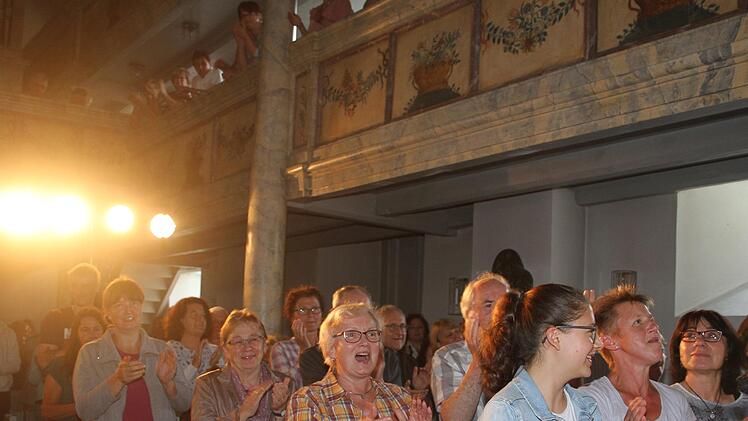 Das Publikum ging aus sich heraus, klatschte mit und sang mit.Foto: Sonny Adam