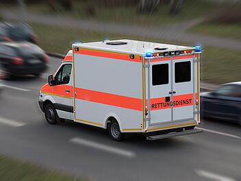 Tödlicher Unfall auf der A6 bei Schwabach: Laster kracht in Lkw an Stauende - Fahrer wird eingeklemmt und stirbt