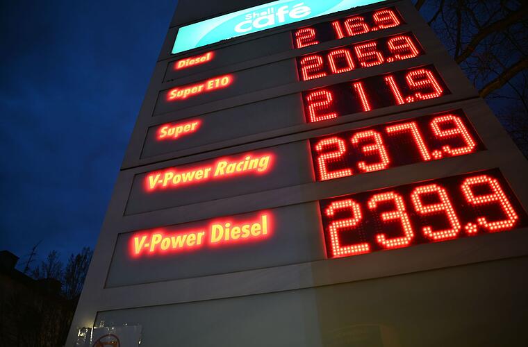 Reiche: Preiserhöhung an Tankstellen nur noch einmal täglich