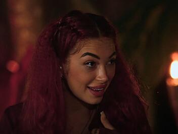 Geht es um den Sieg bei "Reality Queens", denkt Ariel nur an eines: sich selbst.