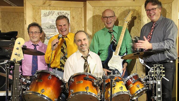 Die Münnerstädter Band "Bodygards" ist wieder bei der Oldie-Night dabei (von links: Hubert Götz, Gerhard Schubert, Steffen Wüst, Hans Beudert und Andreas Halboth).Heike Beudert