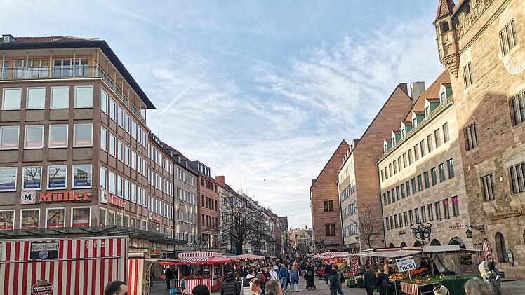 Nürnberg: Großes Modeunternehmen eröffnet in früherer Humanic-Filiale - Umbau startet