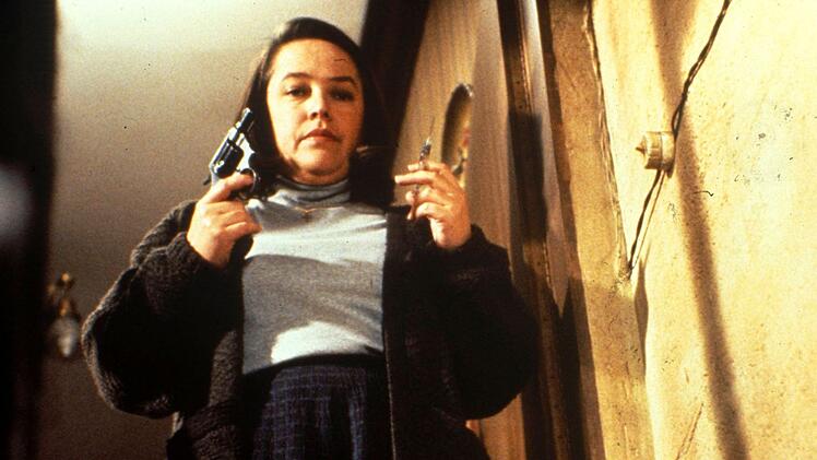 Der Psychothriller "Misery" begr&uuml;ndete den Weltruhm Kathy Bates, f&uuml;r ihre eindringliche Darstellung einer Psychopathin wurde sie mit einem Oscar ausgezeichnet.