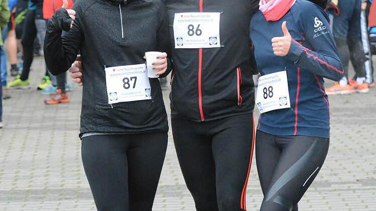 Schnappschüsse vom Fuschter Silvesterlauf.