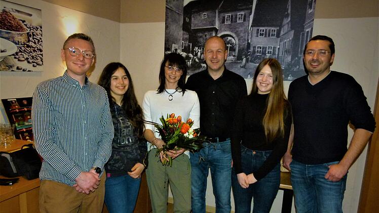 Jochen Trier (Mitte) wird neuer Bürgermeister von Wirsberg. Er löst damit Hermann Anselstetter ab, der seit 1978 im Amt ist. Foto: Werner Reißaus