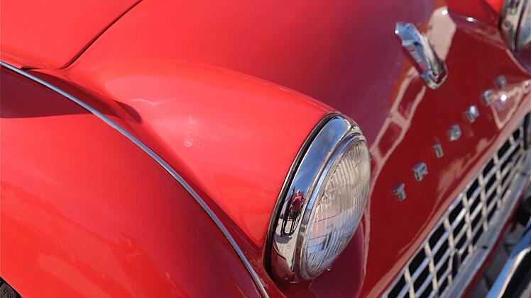 Trotz Hitze sehr gut besucht: Das Oldtimertreffen in Sulzthal.  Foto: Gerd Schaar
