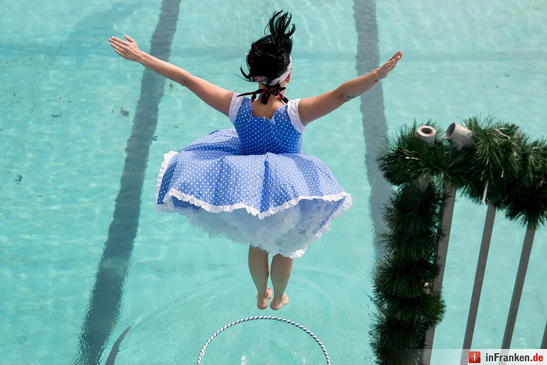 Dirndl-Flug Weltmeisterschaft