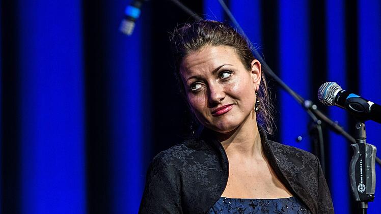 Das Thilo Wolf Quartett mit Thilo Wolf am Flügel, der Sängerin Johanna Iser, dem Kontrabassisten Markus Schieferdecker und dem Schlagzeuger Paul Höchstädter eröffnete die Sonneberger Jazztage.Foto: Jochen Berger