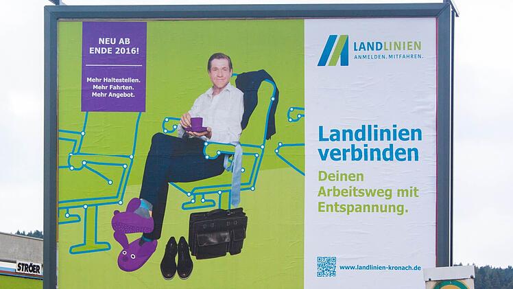 Die Plakate für das Mobilitätskonzept stehen, die Praxis funktioniert aber noch nicht. Foto: Veronika Schadeck