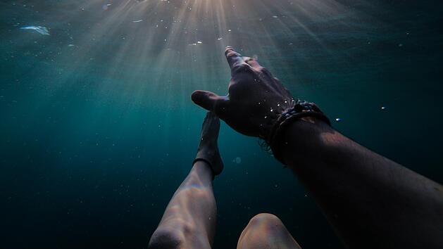 Tod durch Ertrinken: Das passiert in deinem K&ouml;rper