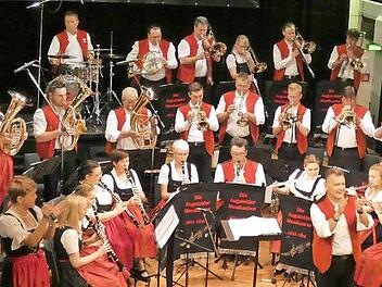 Zu einem großen Erfolg wurde der bereits neunte Blasmusikabend der Augsfelder Musikanten in der Haßfurter Stadthalle.