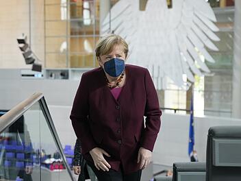 Merkel fleht Bürger an, sich impfen zu lassen