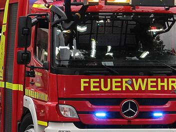 Landkreis Würzburg:  Frau überschlägt sich mehrfach - Feuerwehren bei Unfall im Großeinsatz