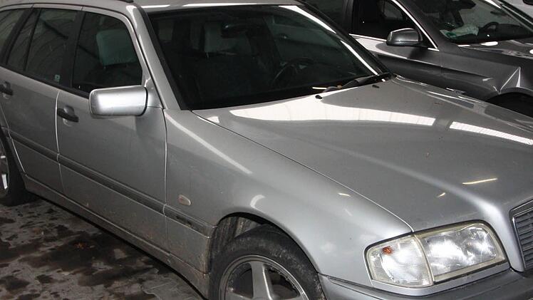 Dieses Fahrzeug gehörte dem Zeitlofser, der mit schweren Kopfverletzungen am Bahnhof in Bad Soden-Salmünster starb. Foto: Polizei