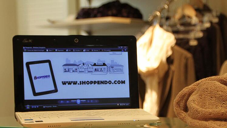 Idee: Vom heimischen Computer aus direkt in den Geschäften in der Innenstadt einkaufen. Foto: Ulrike Müller