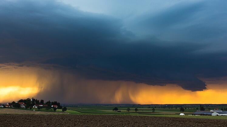 Symbolbild: Sommergewitter