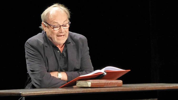 Vorlesen ist eine Kunst der Schauspielerei: Klaus Maria Brandauer las Richard Wagners Pilgerreise zu Beethoven nach Wien mit ansteckender Anteilnahme. Fotos: Ahnert