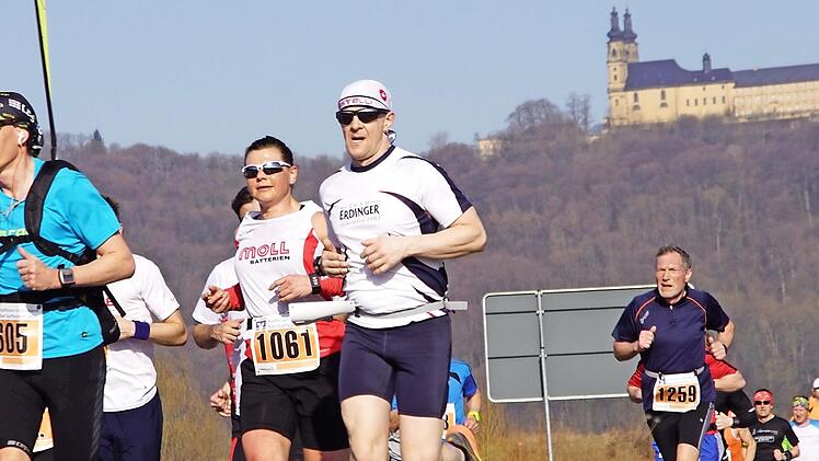 Der Anstieg hoch zu Kloster Banz war einer von drei schwierigen Anstiegen für die Läufer.  Foto: Mario Deller