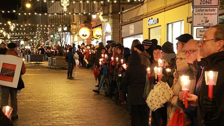 Lichterkette in Bad Kissingen. Foto: Johannes Schlereth