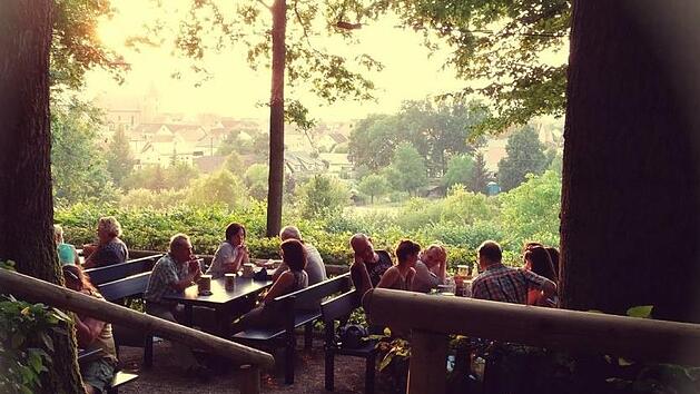 Im Fr&uuml;hjahr startet in Buttenheim (Foto) und der Fr&auml;nkischen Schweiz die Bierkellersaison. Foto: Rainer/infrankenpix