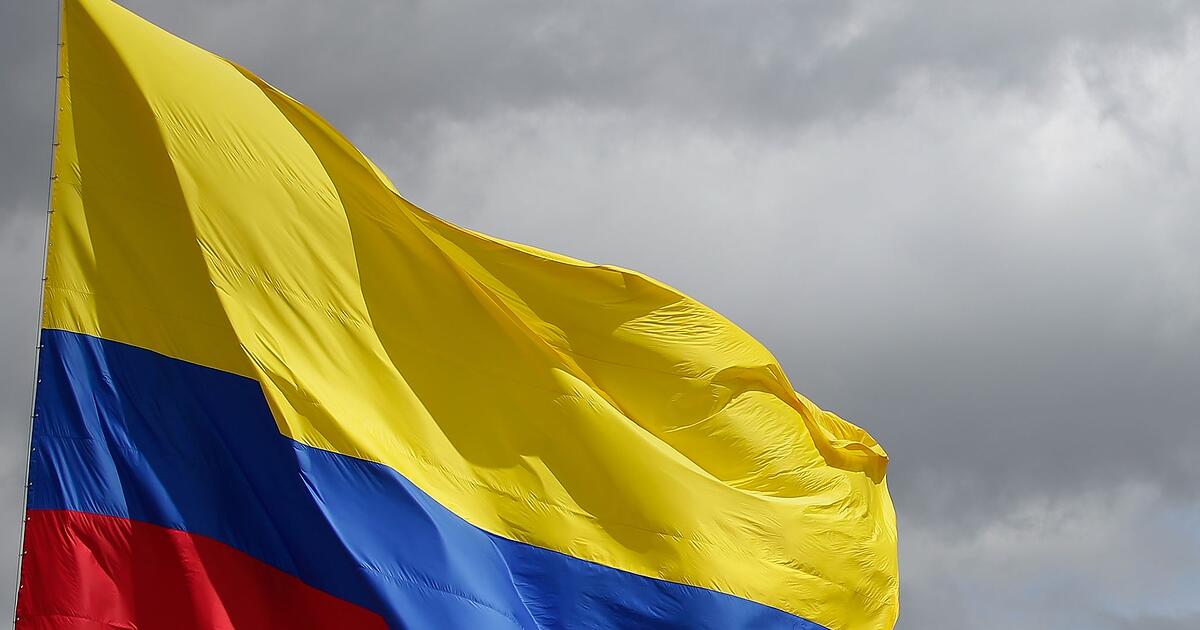 Bus-mit-Sch-lern-st-rzt-in-Schlucht-mehr-als-zw-lf-Tote