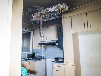 Feuer in Bamberger Ankerzentrum: Mann setzt Küche in Brand