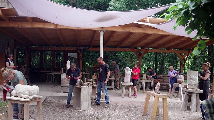 Die Ergebnisse der Sandstein-Werkstatt Foto: Heike Schülein