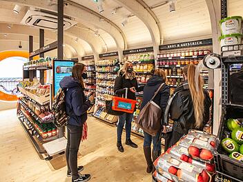 So oder ähnlich hätte der 24-Stunden-Supermarkt ausgesehen, wenn er denn gekommen wäre. In Hessen gibt es das Konzept seit etwa eineinhalb Jahren.  Foto: Björn Friedrich/Archiv