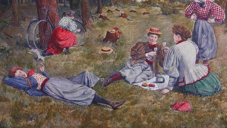 Nach und nach eroberten sich die Frauen die Männer-Domäne - was manche Zeitgenossen noch immer kritisch beäugten. Das zeigt ein zweiter Blick auf diese Damen-Gesellschaft.