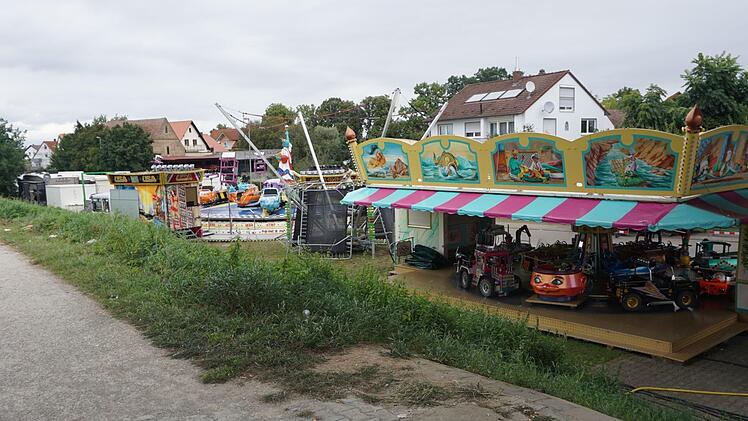 Unter der Brücke am Kanal kam es im September vergangenen Jahres während der Kerwa in Hirschaid zu sexuellen Übergriffen und einer größeren Schlägerei.  Archivfoto: Sebastian Martin